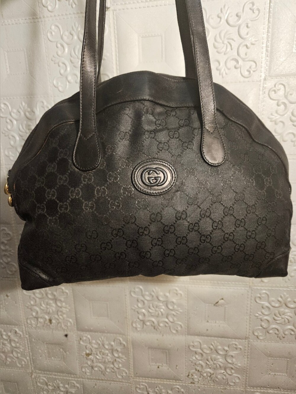 Gucci GG MONOGRAM Black Canvas Dome Moon Shaped Authentic Vintage Shoulder Bag